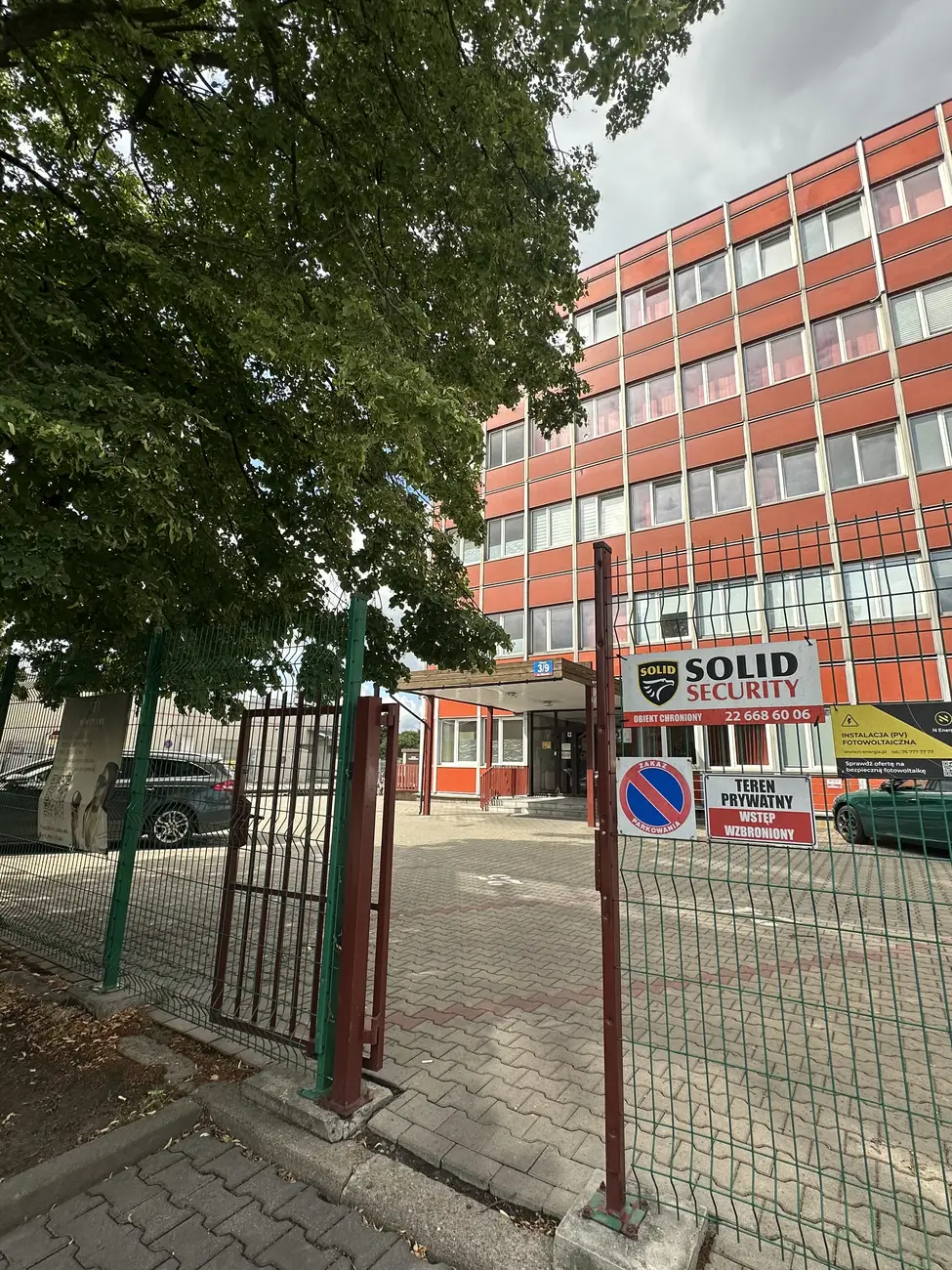 Budynek, w którym znajduje się gabinet
